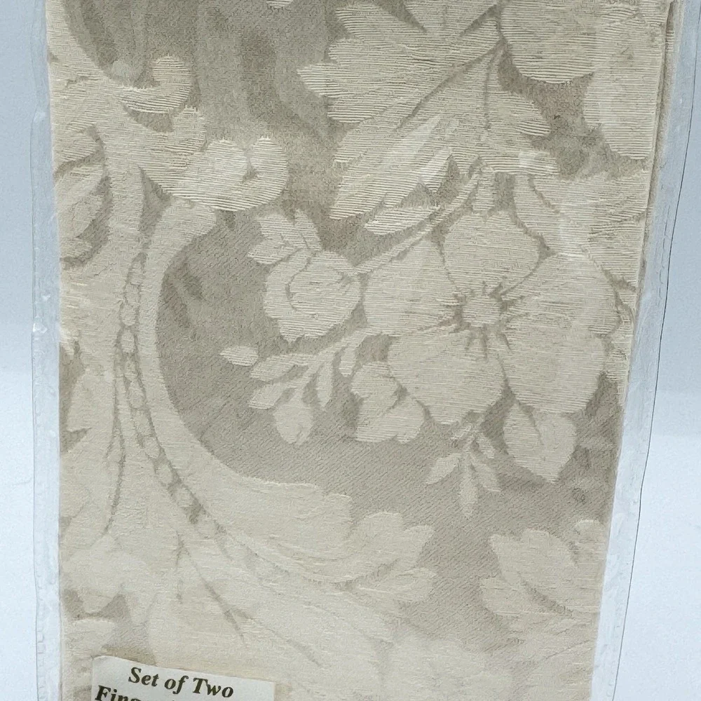2pc Waterford Barons Court Damask Fingertip Towels Napkins Beige Vintage Grandma